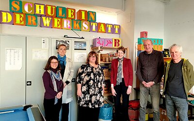 Ulrike Bahr (MdB) zu Besuch in der "Schule in der Werkstatt"