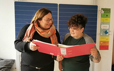 Gemeinsame Unterrichtsgestaltung: Kerstin Mayr (links) und Nadine Sauter